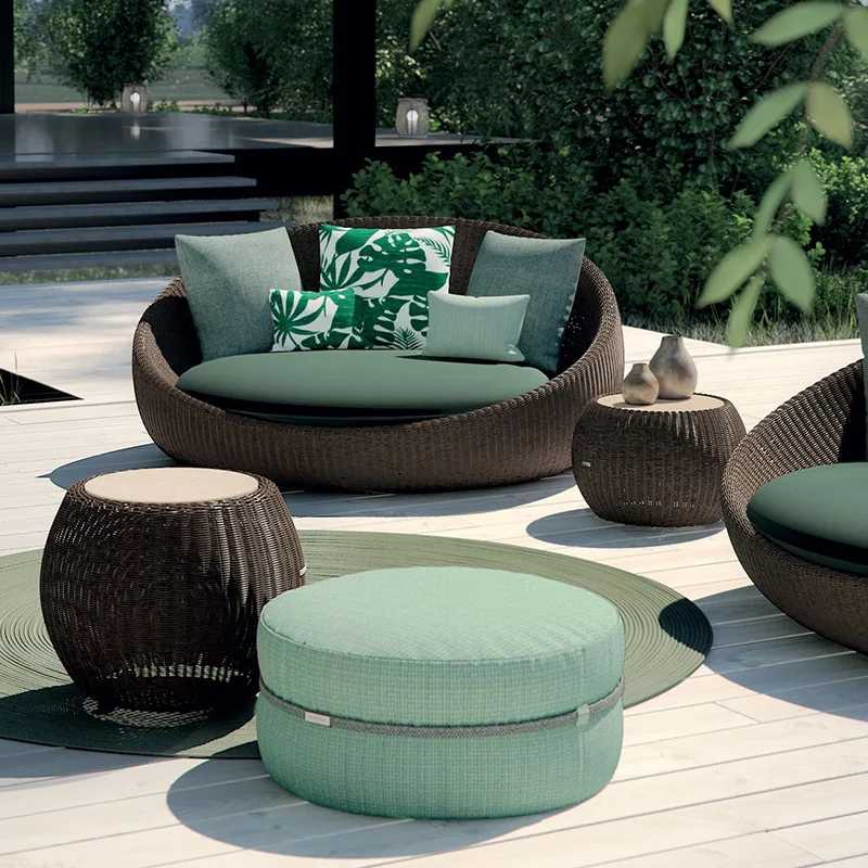 

Outdoor rattan round bed, villa courtyard open-air leisure rattan chair, swimming pool creative with canopy bed shading