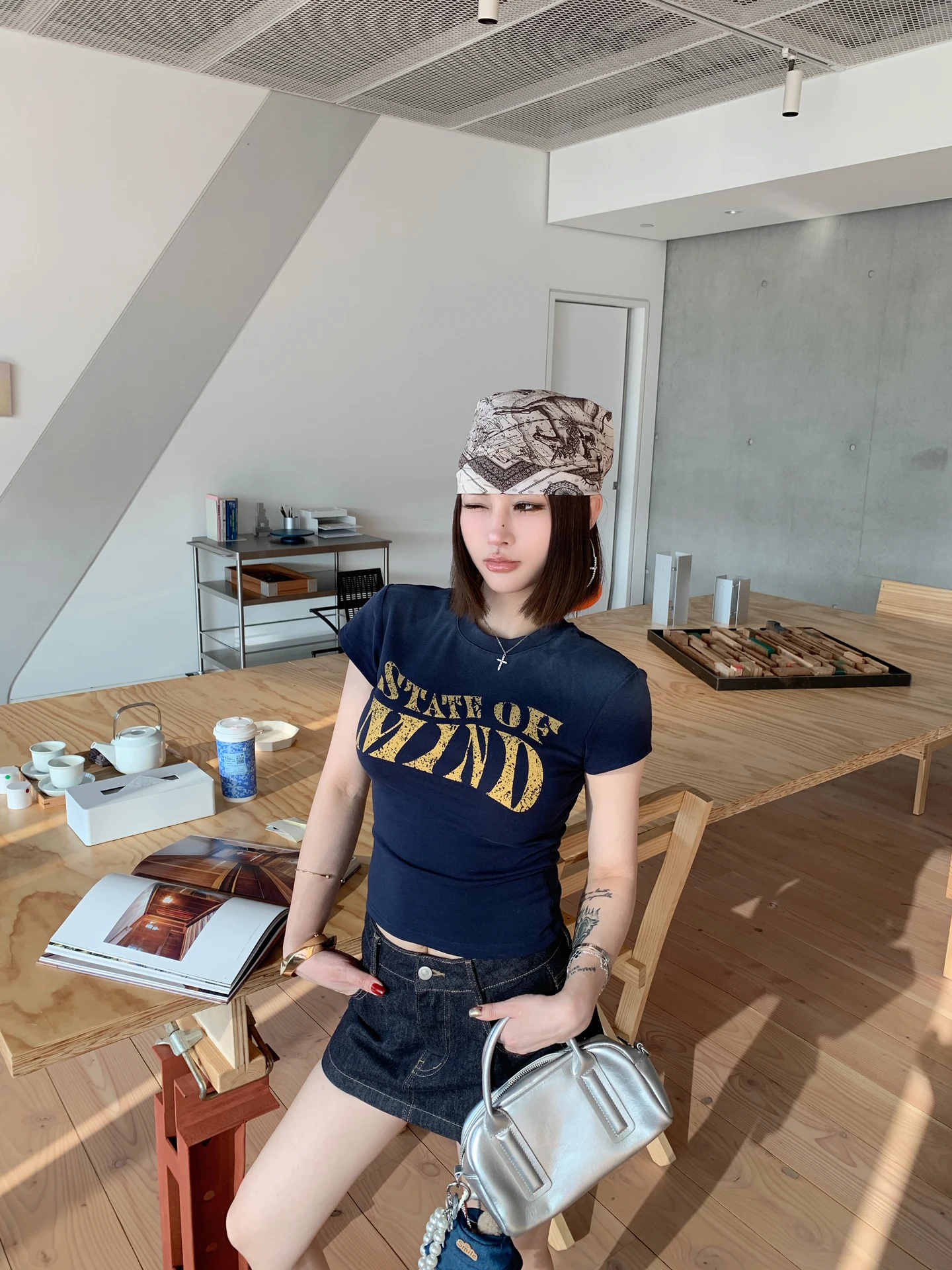 

Футболка Ana Phora в корейском стиле с универсальным буквенным принтом, коротким рукавом, круглым вырезом, облегающая, повседневная, хлопковая, женская, модная, 2026 Sum...