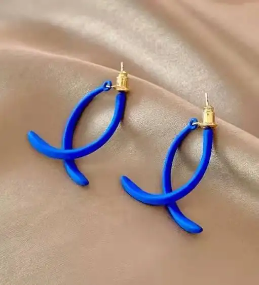 New Korean Fashion Klein Blue Earrings For Women Arcylic Geometric Dangle Drop Earrings Brincos 2022 Trendy Jewelry Gifts