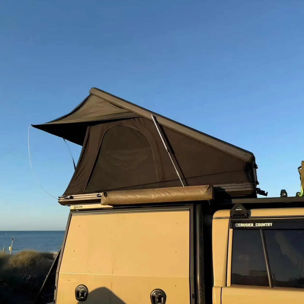 af-Ce Certificated China Light Weight Rooftop Tent Aluminum Camping Car Roof Tent Hard Shell Roof Top Tent for Car