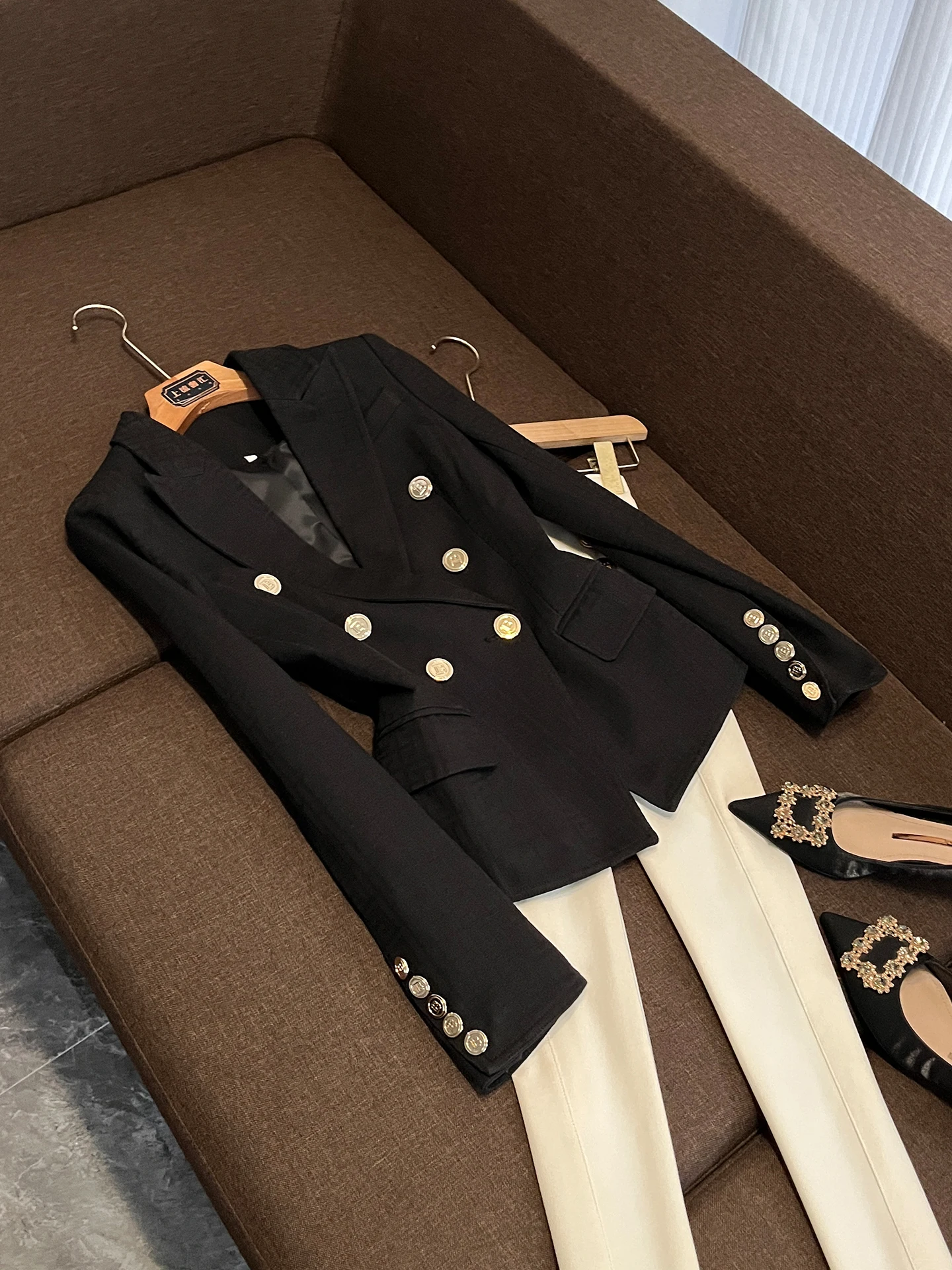 Black Double-Breasted Suit Jacket for Women Commute Style Slim Fit British Style High-End Feeling Office Work P850