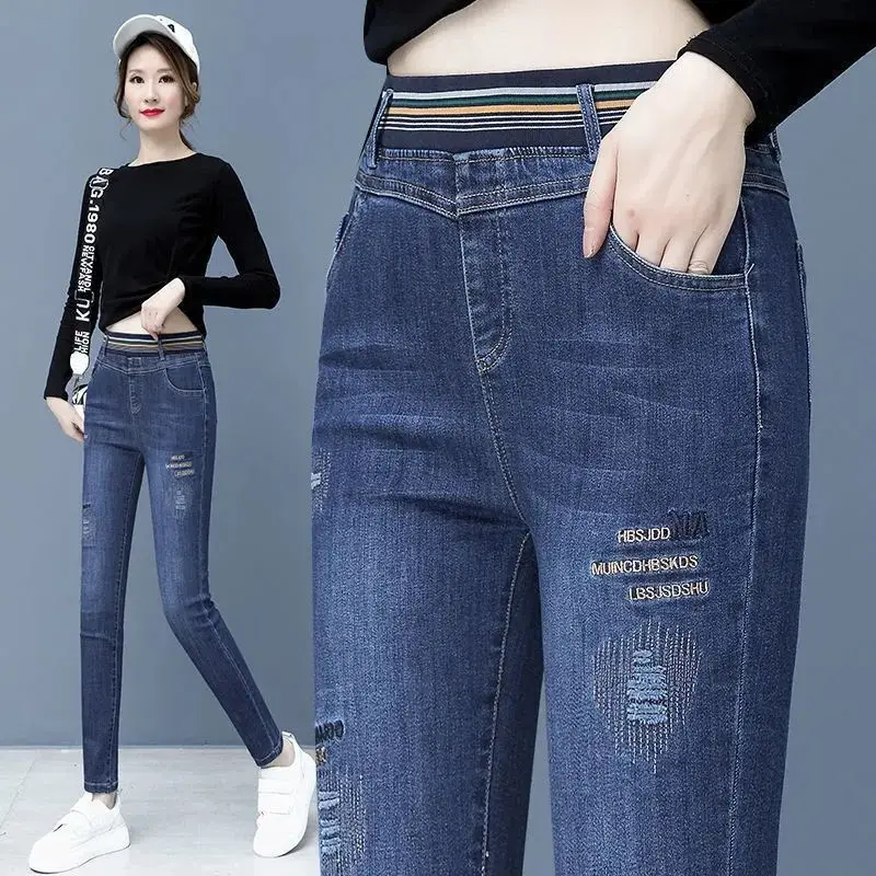 Coreano moda donna abbigliamento matita Jeans primavera autunno nuovo elastico a vita alta ricamo Slim Casual dritto blu Denim pantaloni