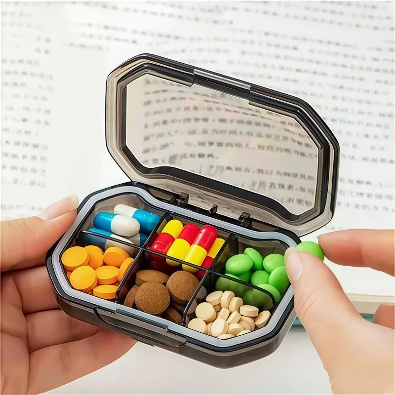 1Pc Portable 4/6 Compartment Pill Storage Container for Daily Medication Moisture-proof Sealing