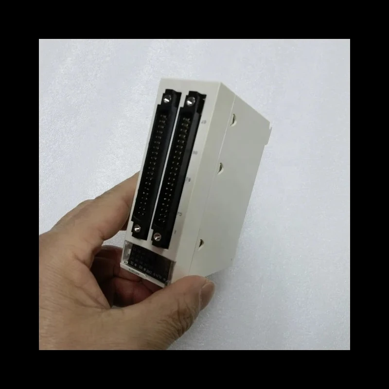 BMXART0814 New Original in Stock Analog Isolated Low Level Input Module