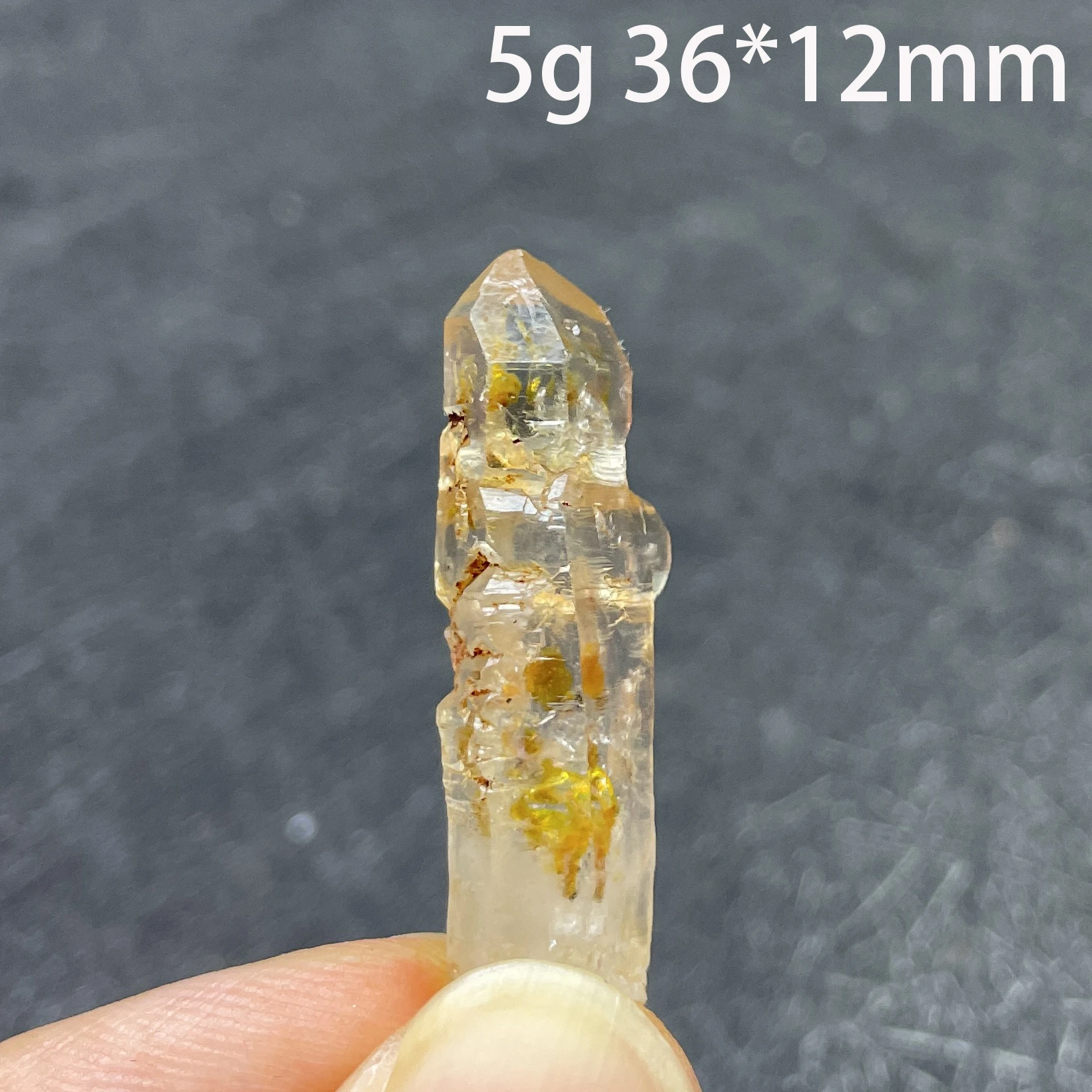 Natural Skeletal Crystal Point Fluorescence effect Mineral Specimen Clear Quartz Raw Rock Decor Rough Healing Stone Madagascar