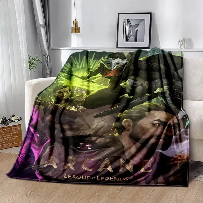 Arcane_ League of Legends Cartoon Plush Blanket Lekki domowy prześcieradło narzuta na sofę Przenośny ciepły koc podróżny na każdą porę roku