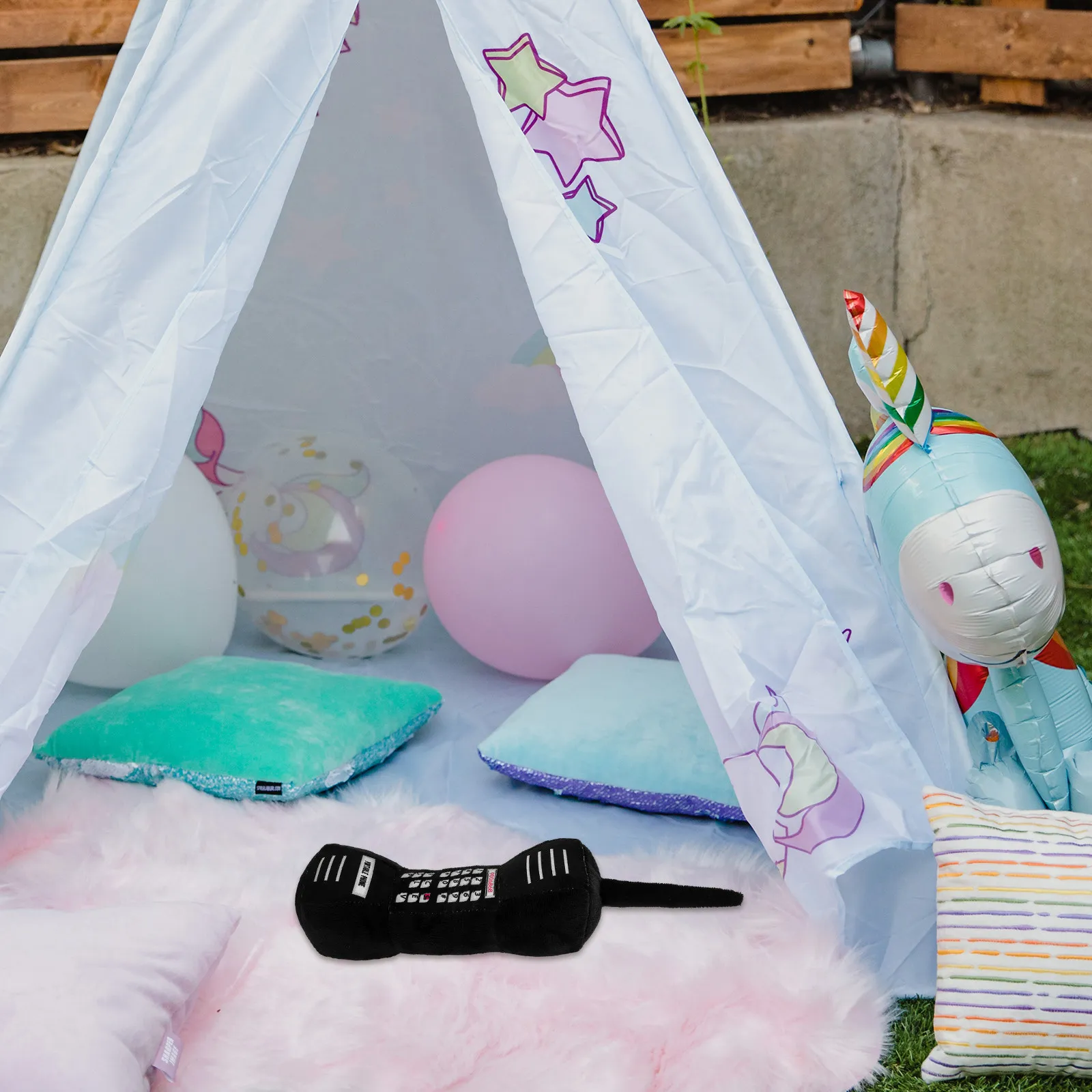 

Realistic Cellphone Shaped Stuffed Plaything Soft Skin-Friendly Elastic PP Cotton Fill Adorable Cartoon Design Home Bed Decor