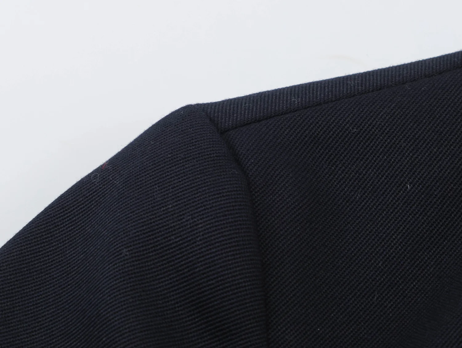 Damen Herbstmode, bestickte Jacken, elegante Jacken mit Stehkragen und Knöpfen, schwarze Jacken, Freizeitjacken, langärmelige Vintage-Napoleon-Jacken. – Detail 7