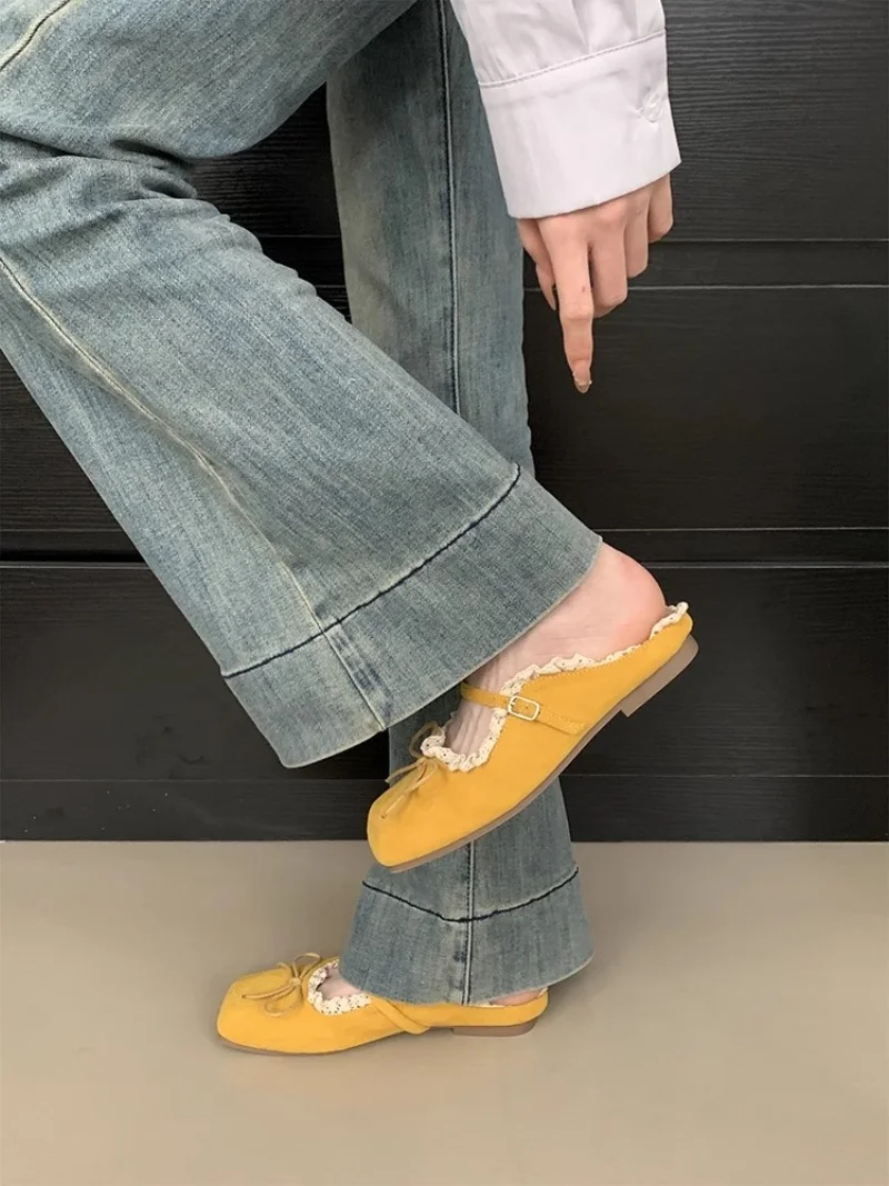 

2025 летние новые модные женские туфли-лодочки с квадратным носком, плоские кружевные банты, милые элегантные женские повседневные офисные уличные тапочки с запахом носка