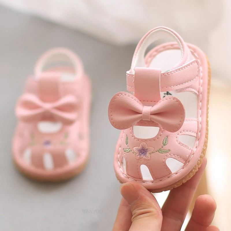 Summer Baby Walking Shoes Cow Muscle Soft Soles Non Slip Girls Kids Clogs Sandals Infant Princess Embroidered Flowers Call Shoes