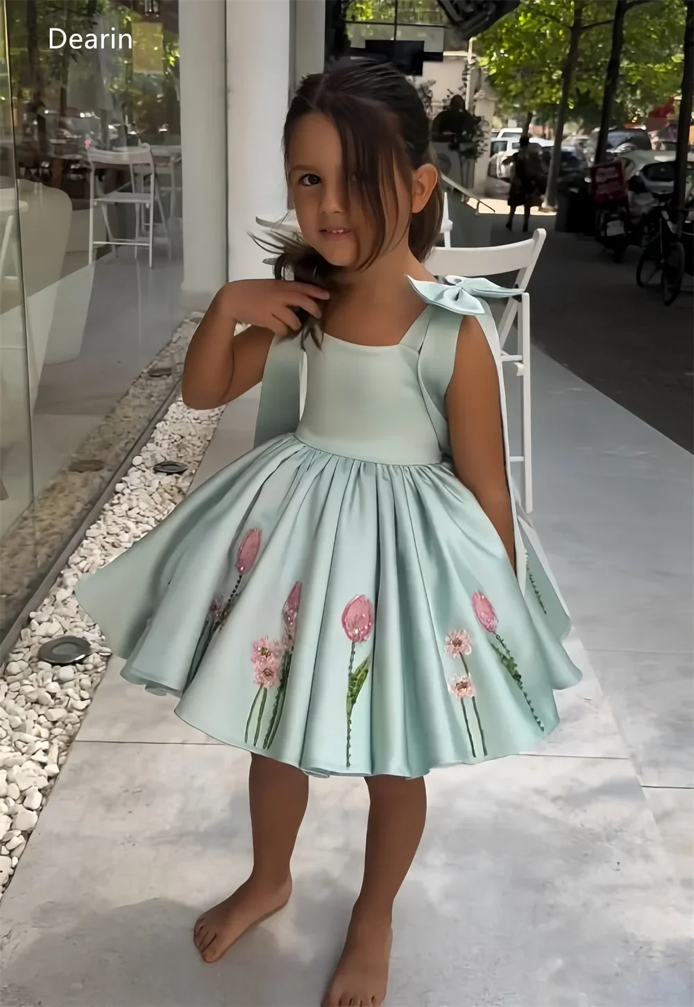 Vestido de niña de flores personalizado, vestido de noche Dearin con tirantes finos, vestido de baile hasta la rodilla, lazos estampados drapeados, vestidos de niña de flores Sa