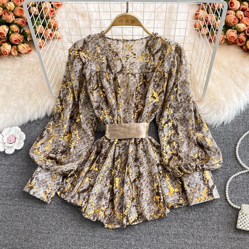 Summer Women Sexy Chiffon Shirt Fashion Snake Skin Print V-neck Two Piece Top Set Chic Bronzing Blouse with Sash Blusas Mujer