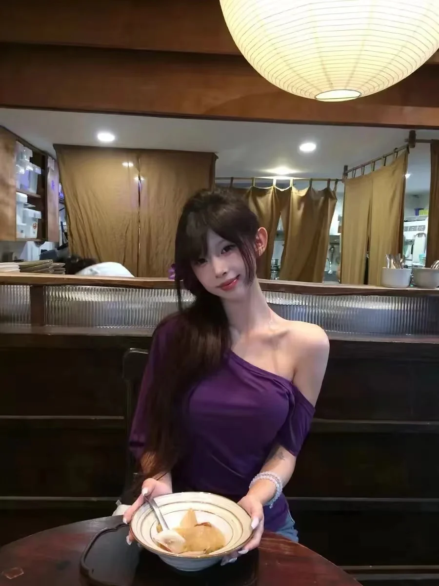 NogiUnit Violet Pure Desire Slim Fit Half Sleeve Short Top Shoulder Baring Versatile T-Shirt for Women Fashionable Casual Wear