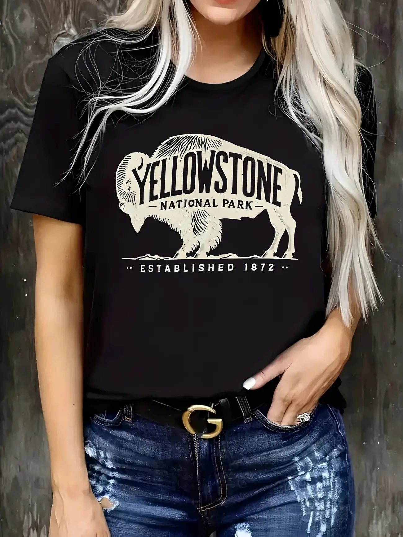 

Plus size women's short sleeve T-shirt Yellowstone National Park Bison Logo soft and comfortable fabric summer outfits women's