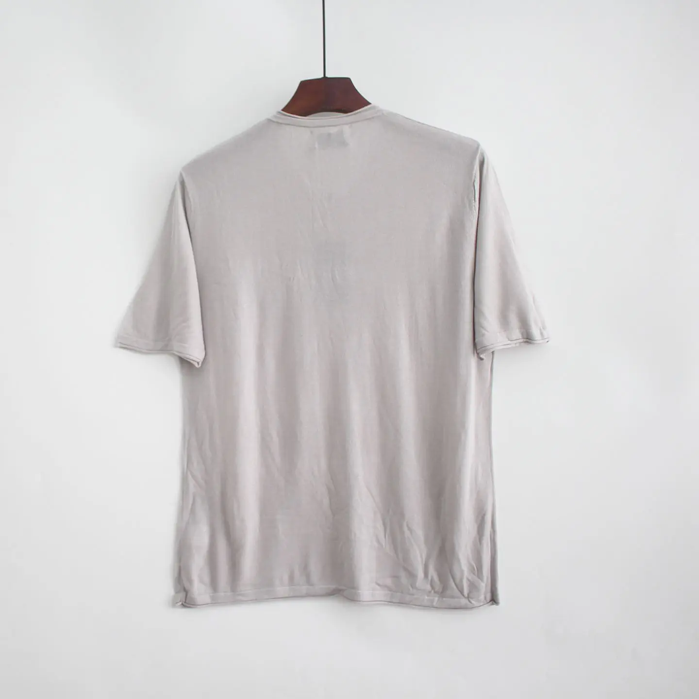 Maglieria in cotone modale morbido Colore puro T-shirt sottile sopra la testa da uomo semplice Estate Casual Loose Fit V-Ne ort Sve Faion