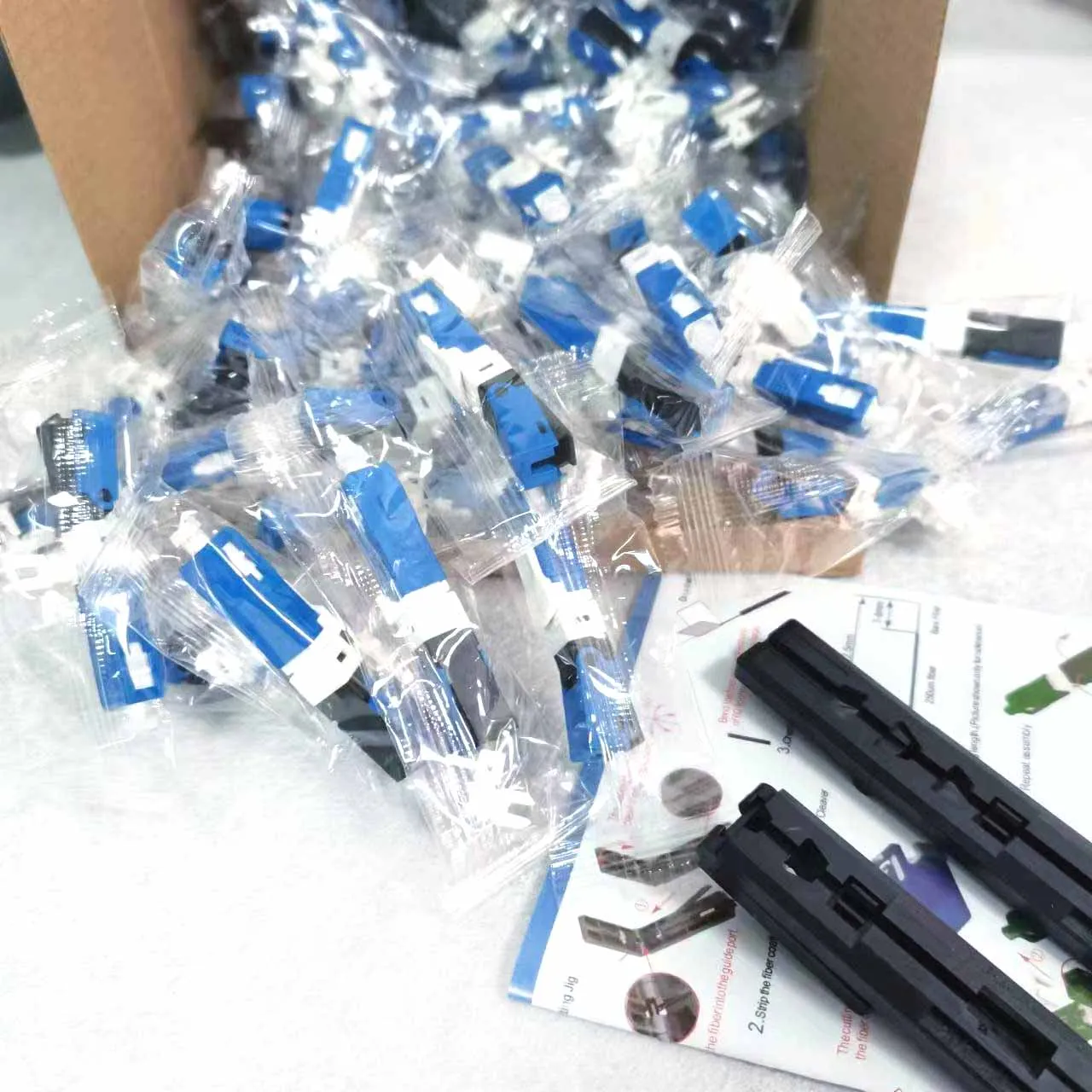 Fast Connector FTTH ESC250D SC UPC Single-Mode Fiber Optic Quick Connector FTTH SM Best Optic Fast Connector