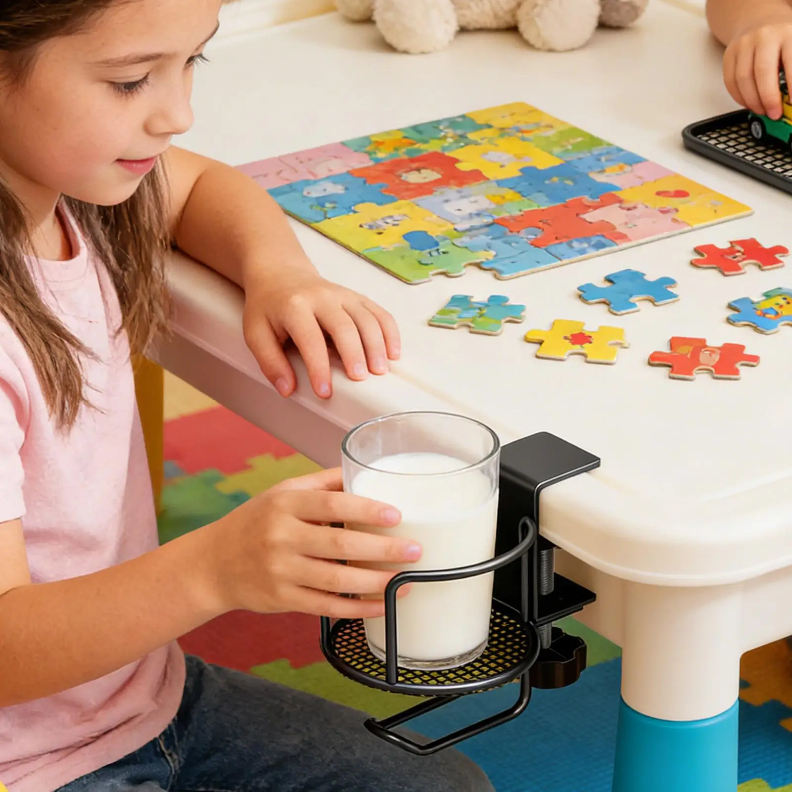 

Desk Cup Holder Clamp 2-in-1 Clip On Anti-Spill Iron Stand Tea Cup Holder For Chair Couch Bed Car Boat Classroom Offices Home