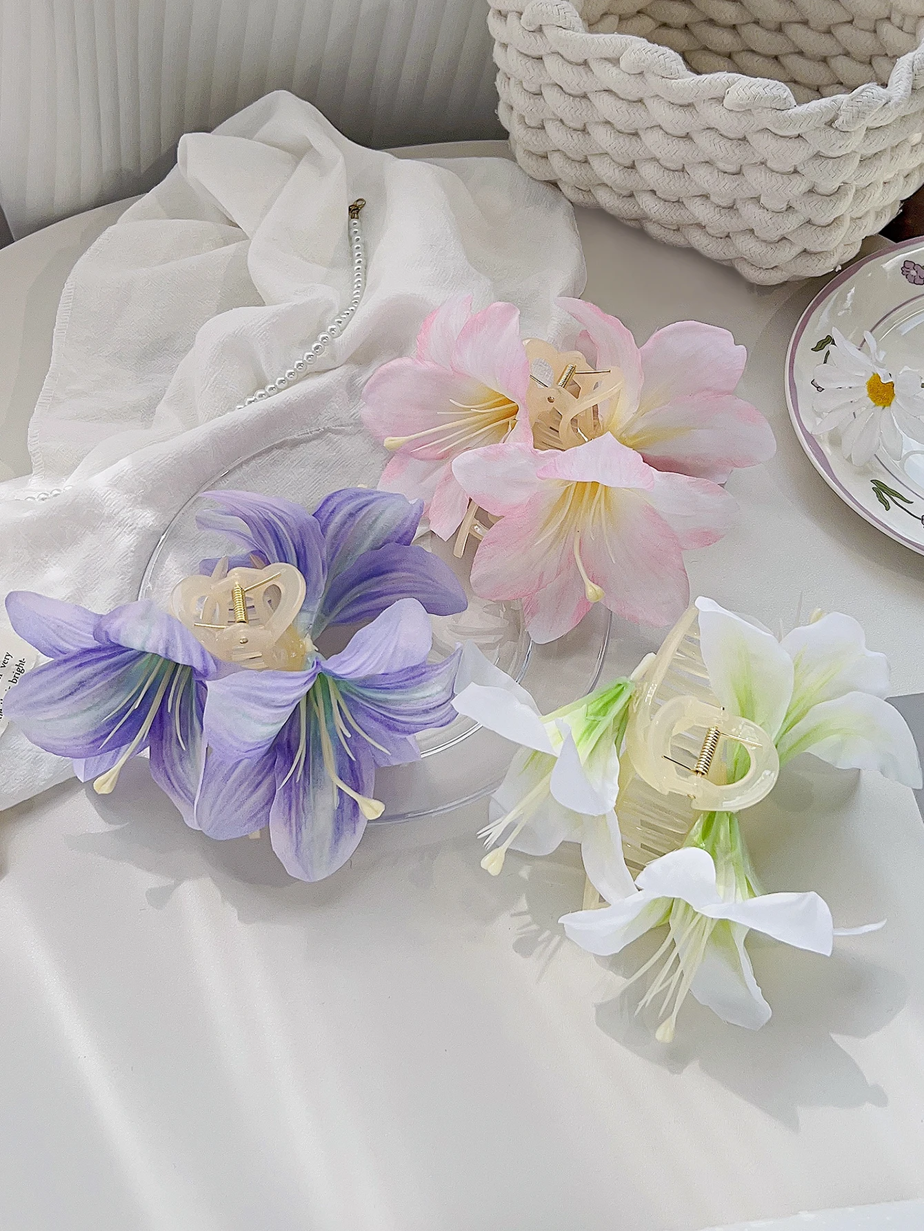 1 Pcs Pink Big Lily Flower Plastic Hair Claw Clips,Stylish Hawaiian Beach Party Hair Accessories for Women Wedding Hair Grips image 2