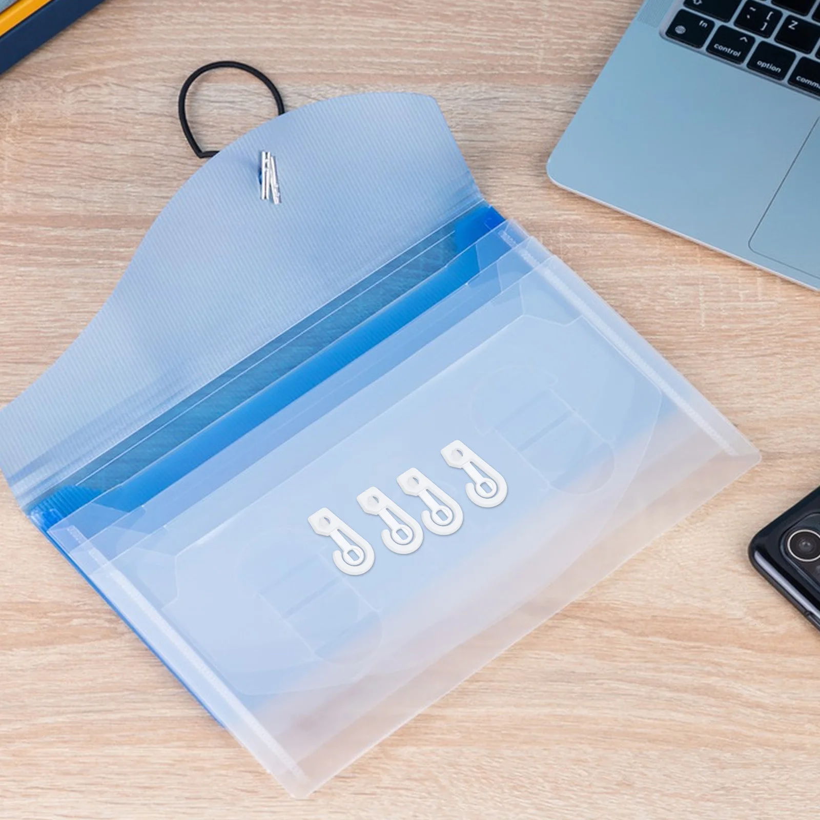 

100Pcs Clear Plastic Display Hooks Snap Holders J Hooks for Underwear Socks Fabric Packaging Plastic Display Hanger