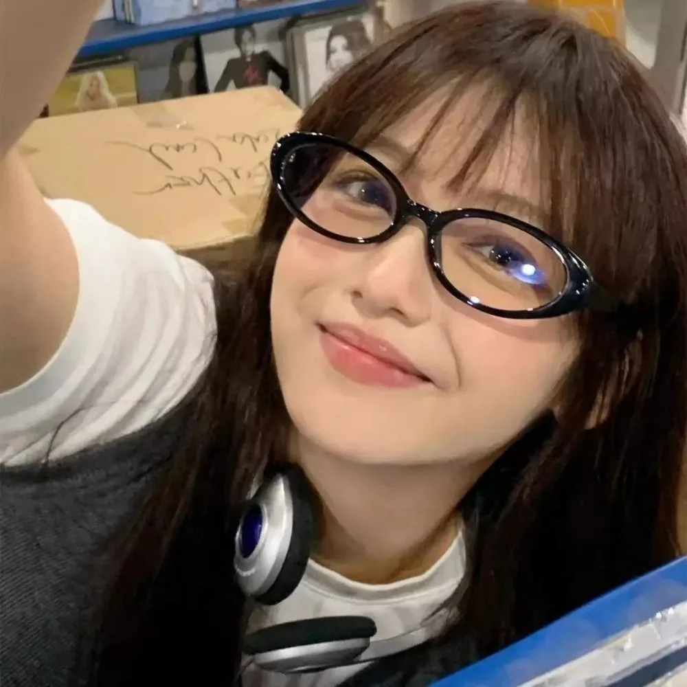 

Retro Oval Frame Glasses Fashion Girls Narrow Small Eyeglass Red Frame Y2K Glasses Plain glass spectacles ﻿