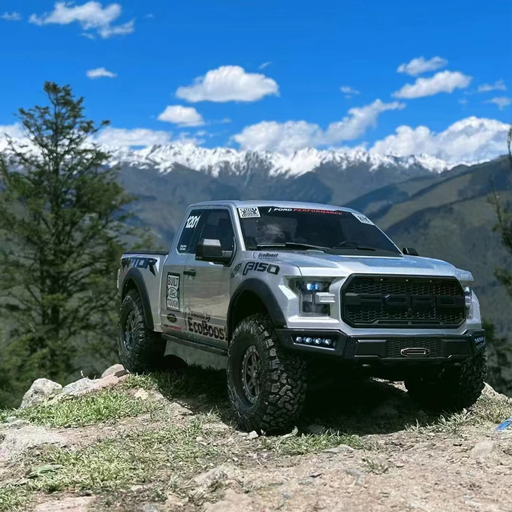 

Km F150 1/8 RC Car Simulation TRACTION HOBBY KM F150 Pickup Truck 2.4GHz RTR RC Electric Climbing Car Outdoor Remote Control Toy
