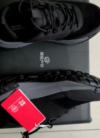 

New hot summer essential casual lightweight walking shoes shock-absorbing hiking shoes hiking shoes very good