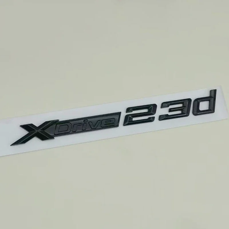3D ABS Schwarzes Logo X1 Emblem Xdrive 20d 20i 25d 25i Buchstaben-Aufkleber Auto-Emblem für X1 E84 F48 F49 U11 Auto-Zubehör – Detail 5