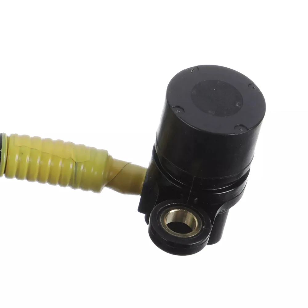 Crank Angle Sensor Designed for Nissan For Navara D22 (ZD30) and For Elgrand E50 (ZD30DDTI) Replaces OEM Part No 25977 VG100