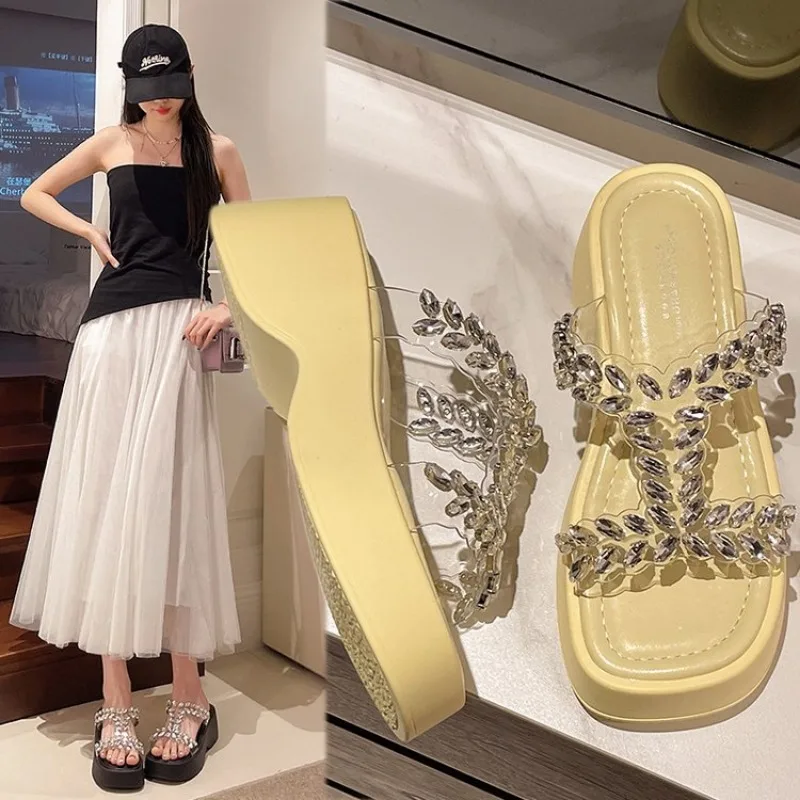 

Designer Sandals Women 2025 Ladies Boho Slides Women Slippers Sandals Summer Crystal Shoes Peep Toe Flat Sandals Zapatos Mujer
