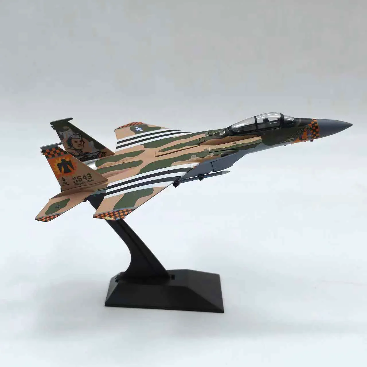 Diecast 1/144 Scale Airplanes US Air Force F-15C Fighter Jet Eagle Alloy Aircraft Models F15 Plane For Collection Gift With Base