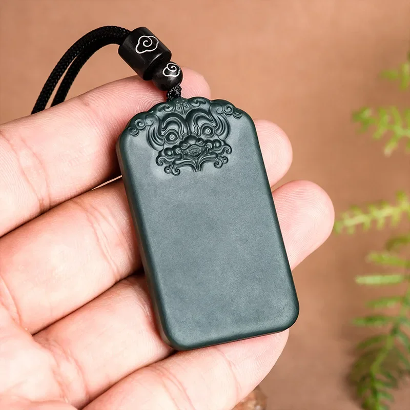 

Hotan Jade Black Pendant Beast Head Wushi Brand Men Women's Designer Amulets Fashion Luxury Stone Jewelry Talismans Necklaces