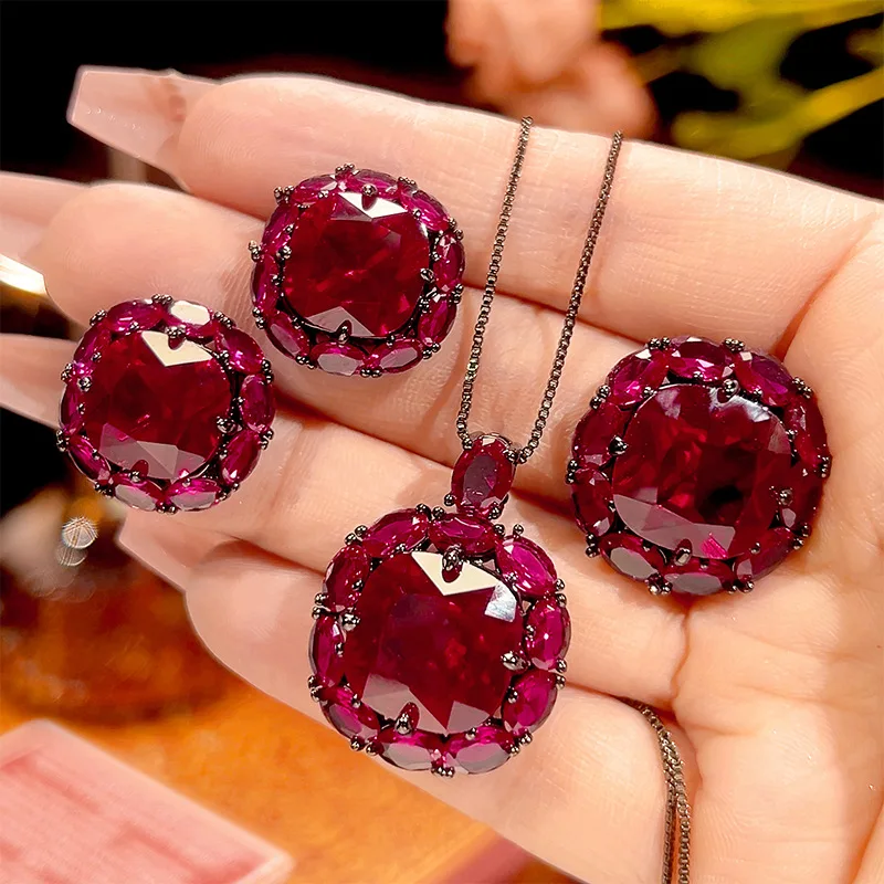 

Jewelry red corundum black gold square texture set main stone 14*14-12*12