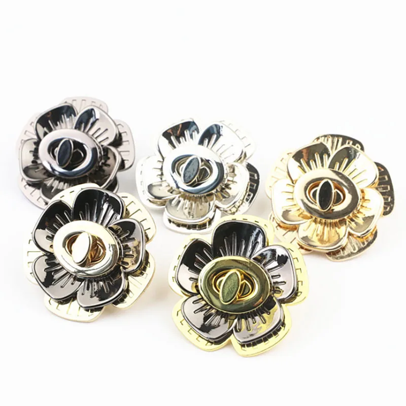 1pcs Metal Flower Shape Turn Lock Twist Lock Clasp for Leather Craft Women Bag Handbag Shoulder Bag Purse DIY Accessories