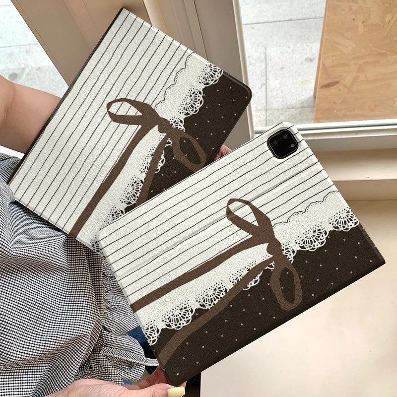 Brown Lace Bow Polka Dot Book Style Tablet Case For iPad Pro 11 12.9 13 A16 M2 M4 M3 M5 5/6/7/8/9/10/11th Mini Air 3 4 5 6 Cover