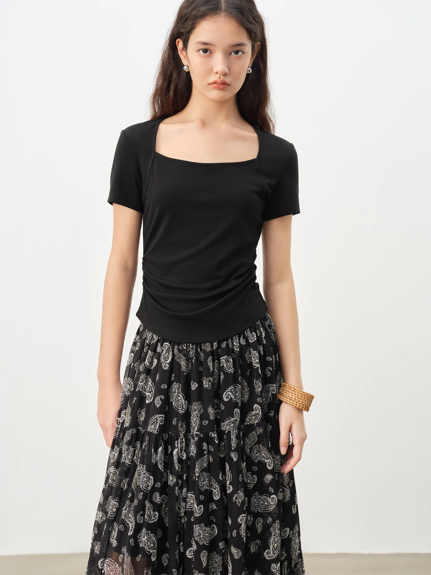 ZIQIAO 5A tela antibacteriana Slim Fit pañuelo cuadrado hombro a medida camiseta de verano 2025 nueva camiseta de manga corta 25ZQ92414