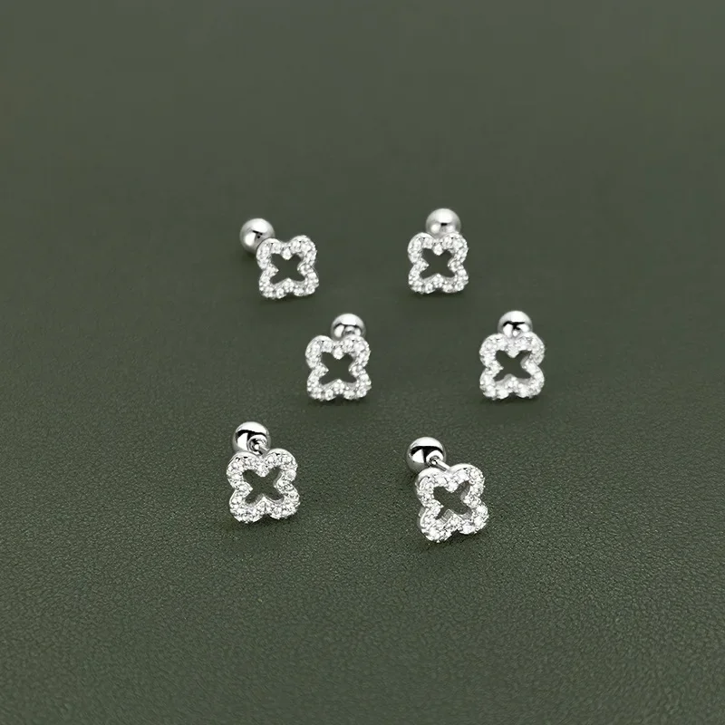 Beliebte Silberfarbene Kleeblatt-Zirkon-Ohrstecker für Damen, Süße Exquisite Schraubverschluss-Ohrschmuck, Geburtstagsgeschenke – Detail 4