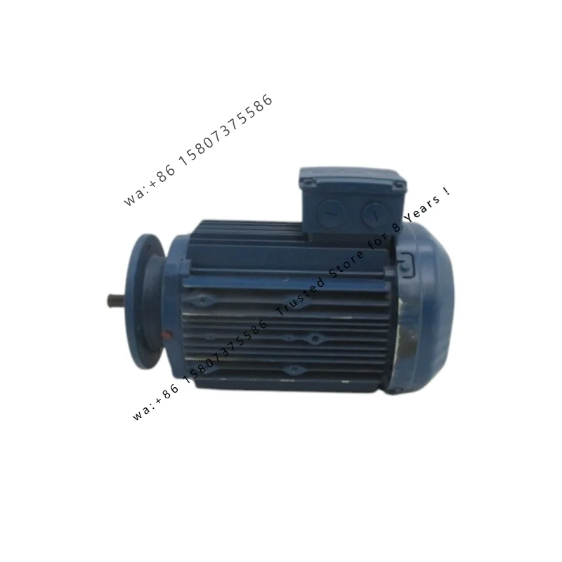 Совершенно новый ПЛК DRE100L4/FG/TH/DH 230/460В 8/4А