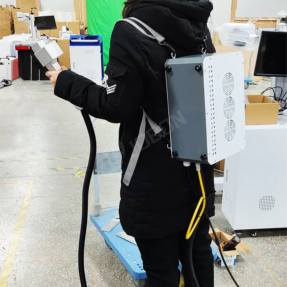 

Air Cooling Pulse Cleaning Machine 50W 100W Backpack Cleaner For Rust Paint Oil