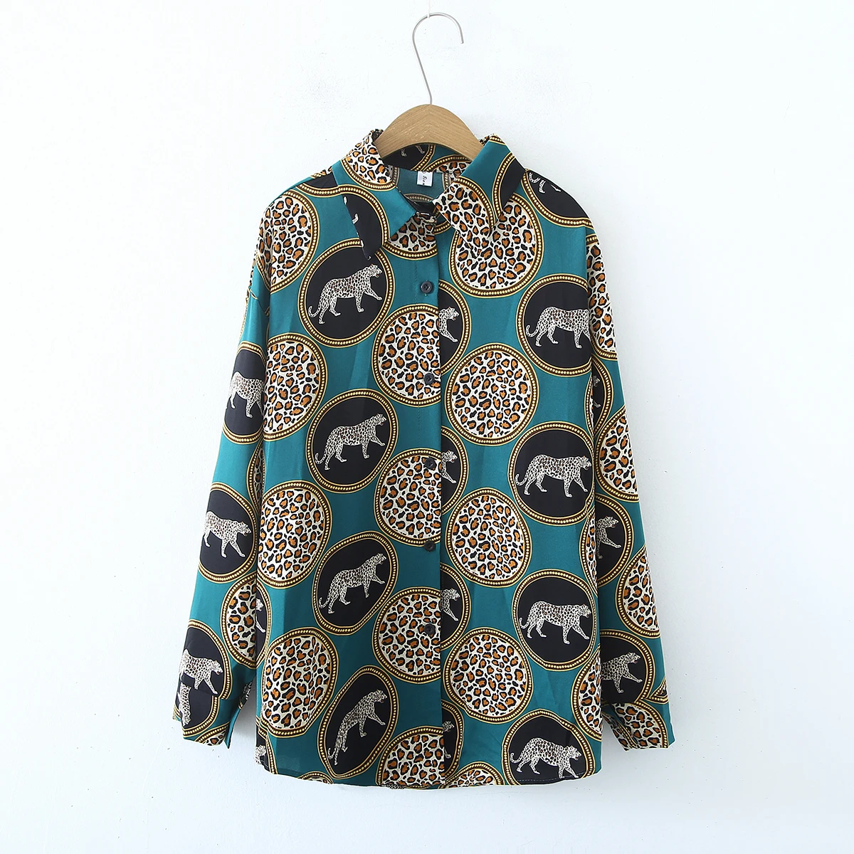 Animal Print Shirt for Women Satin-Effect Long Sleeve Button-Up Tiger Leopard Shirts & Blouses Ladies Top