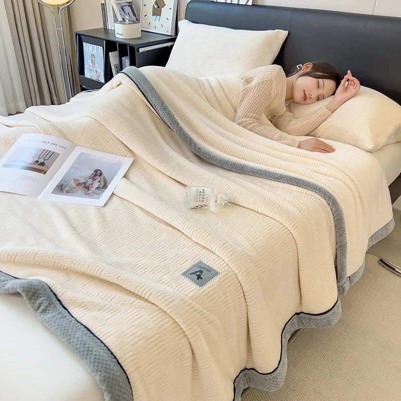 Different Size Soft Velvet Knitted Blanket - Warm Fleece Bedspread, All-Season Multipurpose Quilted Throw for Sofa Nap & Bed
