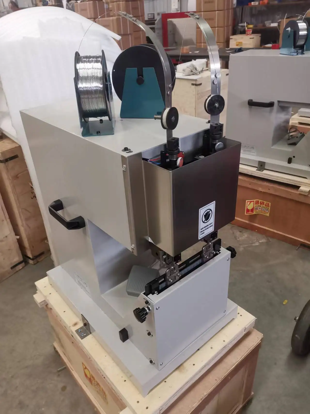 Double Heads Desktop Electric Stapler Machine A3 Binding Machine