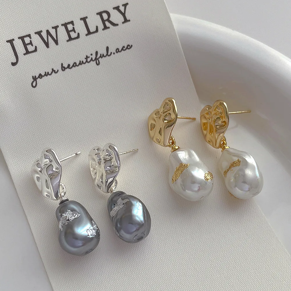 Metal Irregular Love Heart Baroque Pearl Drop Earrings for Women Fashion Elegant Daily Travel Jewelry Pendant Gifts