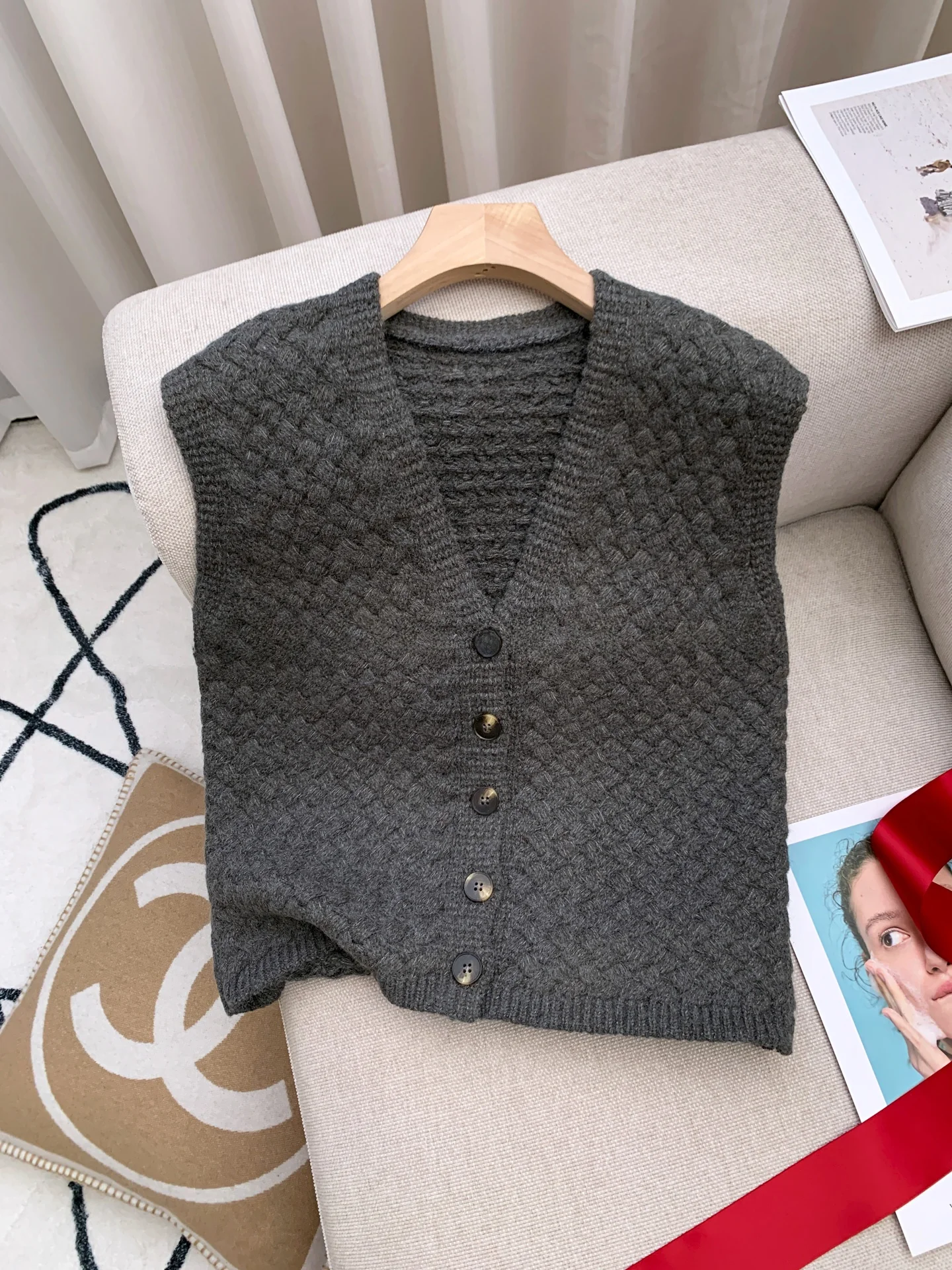 

Облегающий вязаный жилет на массивном каблуке, женский кардиган ort Svel Faion, модный онлайн-эксклюзивный V Ne на пуговицах, чистый цвет