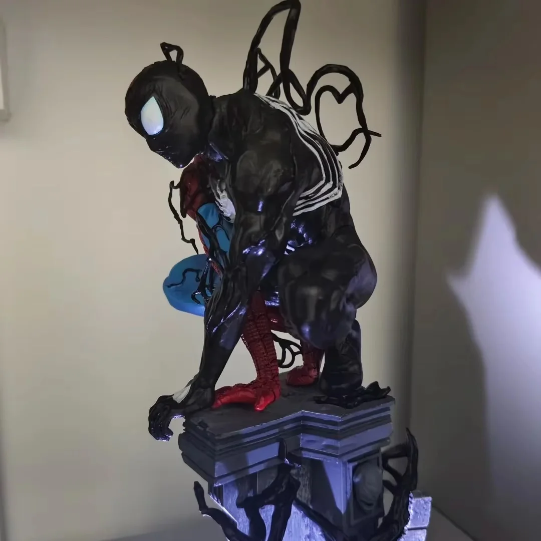Marvel Comics Venom Symbiosis Series Kit de garage enfichable Modèle lumineux Statue Figurine d'action Cadeau de collection pour les fans de Spider-Man