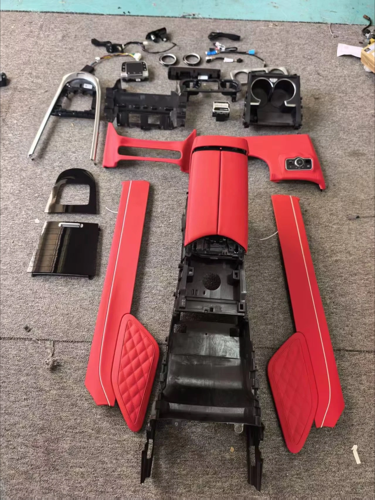 For  G-Class W463 Upgrade W465 Interior Kit G500G55G63G350 Red Leather Center Console Armrest Trim Modification Set