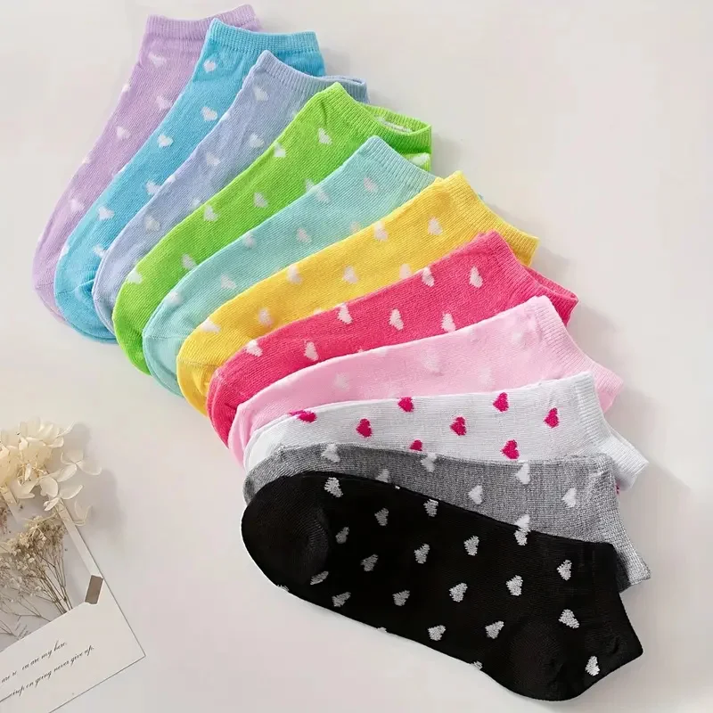 Comfortable 10-Pairs Women\'s Ankle Socks: Heart & Stripe Prints, Durable Knit Fabric - Ideal Gift