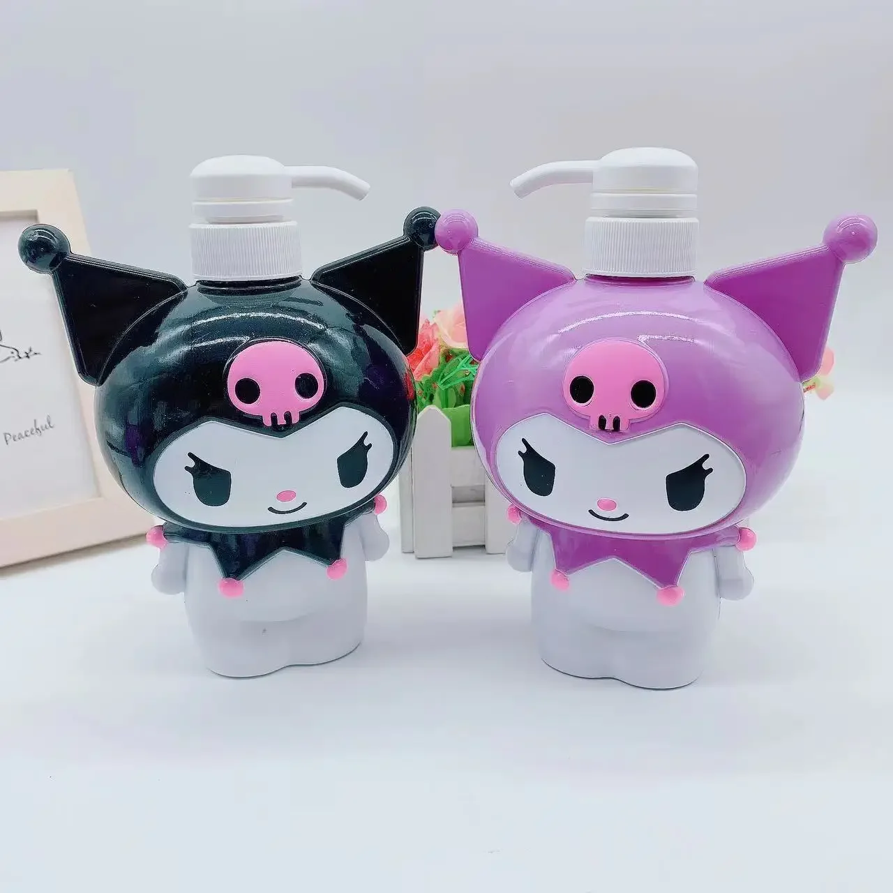 New 2Pcs/Set 700ml Sanrio Kuromi Storage Container Empty Press Bottle Hand Sanitizer Refillable Lotion Body Wash Hotel Bathroom
