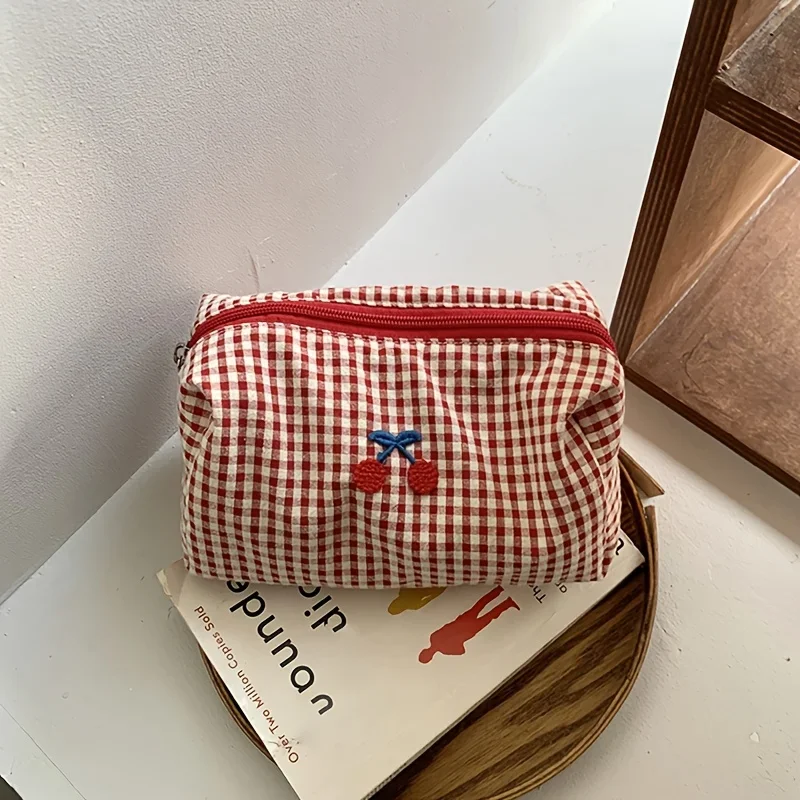 Red Cherry Plaid Makeup Bag Embroidered Quilted Pouch Zipper Cosmetic Organizer Portable Makeup Storage Bag Women Daily Travel