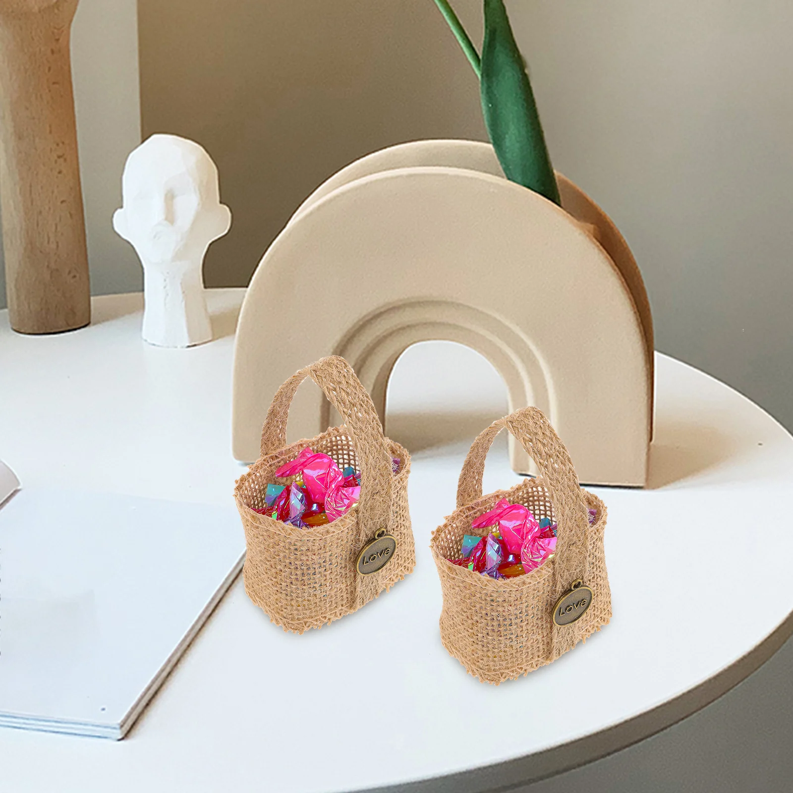 

4pcs Wedding Candy Bag Lightweight Burlap Flower Basket For Banquet Party Decorative Storage Pouch Elegant Gift Holder