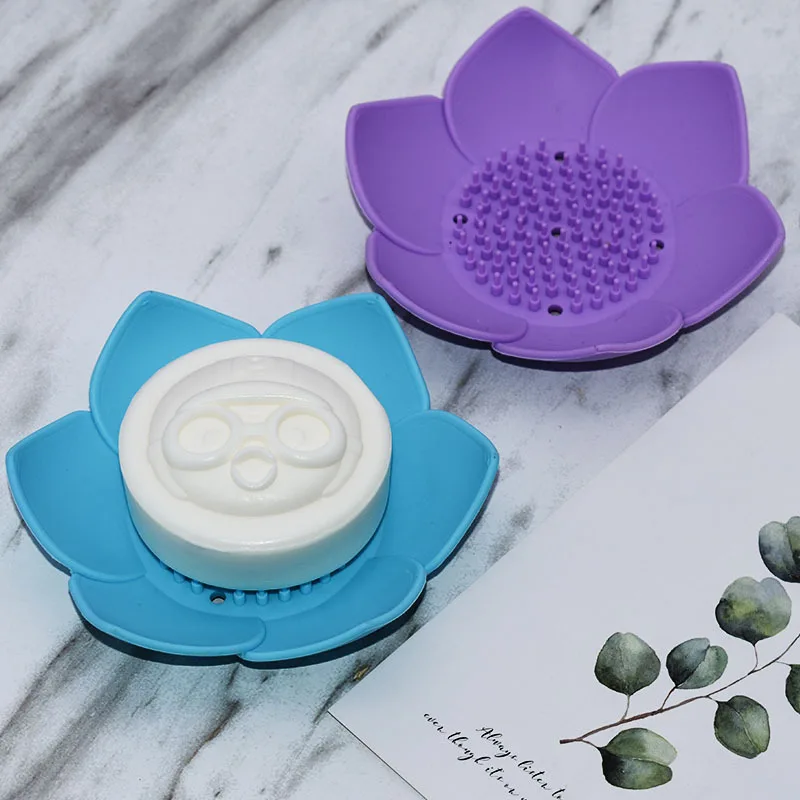 

1Pc Silicone Soap Box Lotus Shape Non-slip Portable Holder Water Draining Solid Color Draining Soap Dish Bathroom Accessories